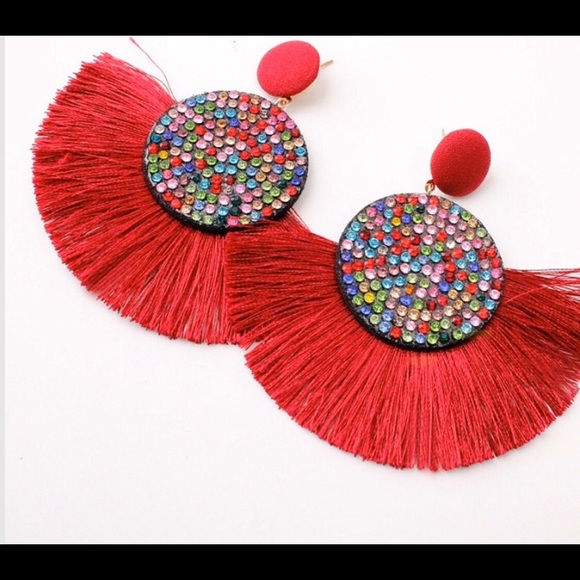 Gorgeous red tassel sparkle earings - Picture 2 of 5
